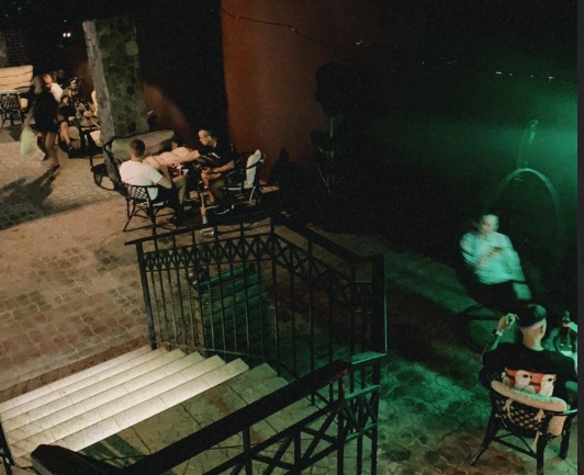 Кальянная Dym Dymych Lounge на Уральской в Краснодаре: Отдых, Кальян, Лаундж, Бар, Развлечение,