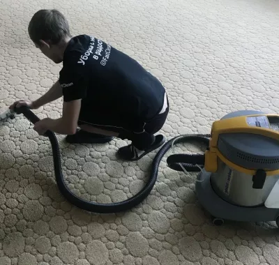 ​Компания по уборке квартир "Fast clean".