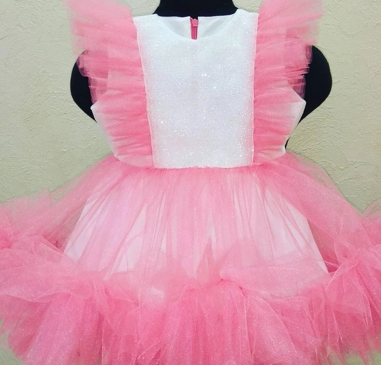 Ателье по пошиву и ремонту одежды Ирис в Краснодаре: Ремонт, Мастерская, Доступные цены, Ателье , Разное,