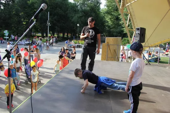 Ведущий мероприятий - Дима Суслов "Top Event".