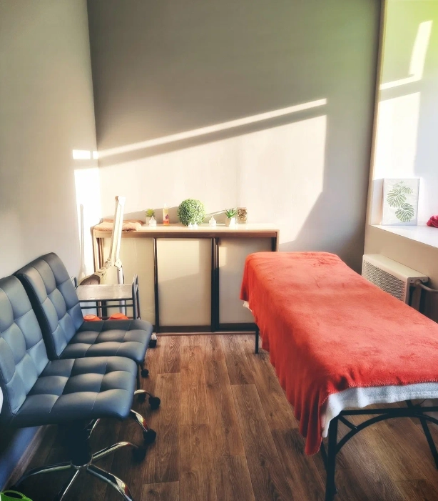 Салон красоты Время SPA в Минске: Детская стрижка, Наращивание волос, Сложное окрашивание волос, Чистка лица, Массаж лица, SPA для двоих, Обертывание, Антицеллюлитный массаж,