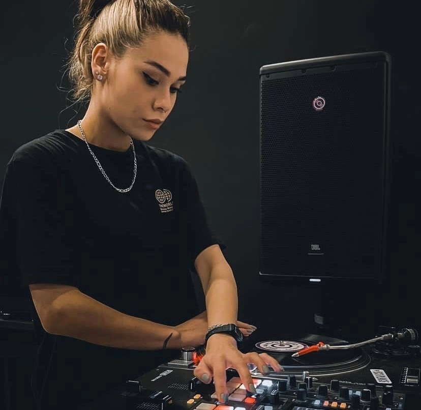 Профессиональная школа диджеинга DJ PLACE в Санкт-Петербурге: Кастомизация, Очные курсы, Обучение, Курсы,