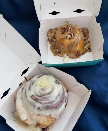 Кофейня Cinnabon в Адлере: Кондитерская, Свежая выпечка, Кофе с собой, Прохладные напитки, Доставка,