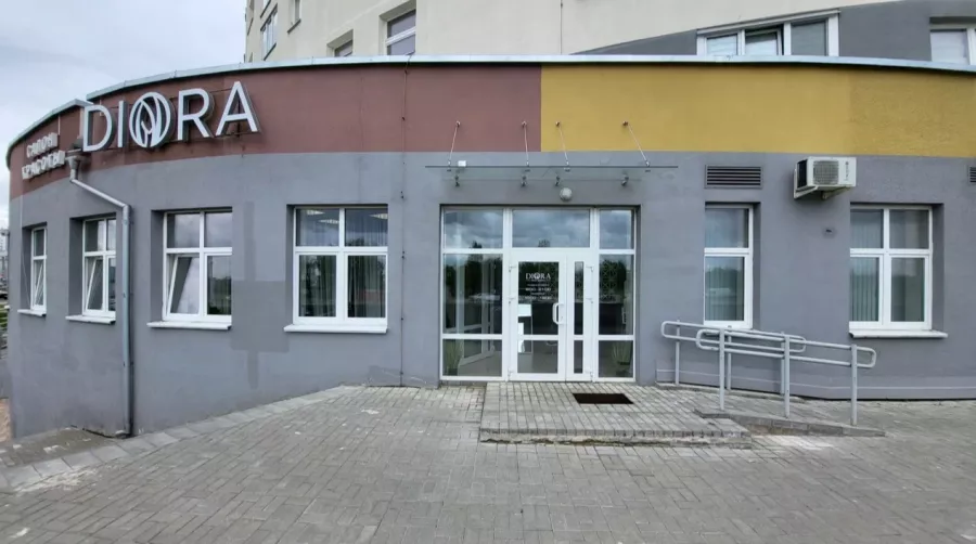 Салон красоты Diora в Минске: Детская стрижка, Плетение кос, Тайский массаж, Русский массаж, Релаксирующий массаж, Наращивание акрилом, Мужской маникюр, Восковая эпиляция,