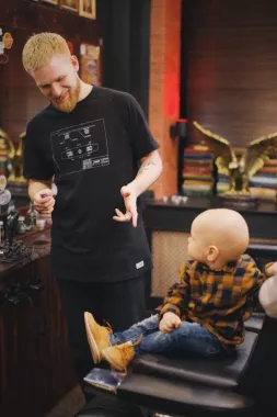 "MR BARBERSHOP"