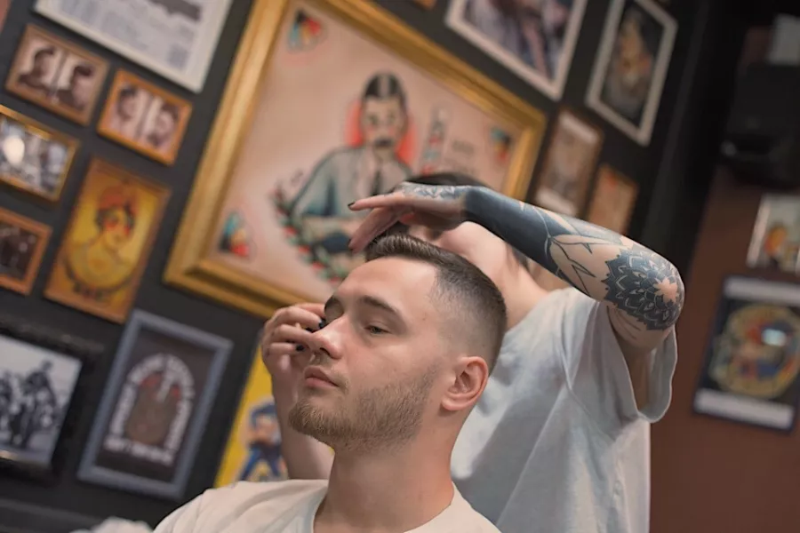 MR BARBERSHOP в Санкт-Петербурге: Барбершоп, Стрижка Волос, Мужская Эпиляция, Окрашивание Волос, Укладка Волос, Моделирование, Камуфляж Бороды, Косметика, Стрижка бороды,