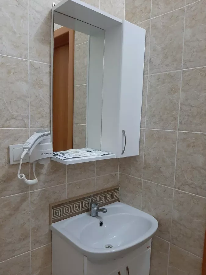 Гостиница Алмаз в Туапсе: Можно с животными, Кондиционер в номерах, Парковка, Хранение багажа, Сейф в номерах, Гостиница, Прачечная,
