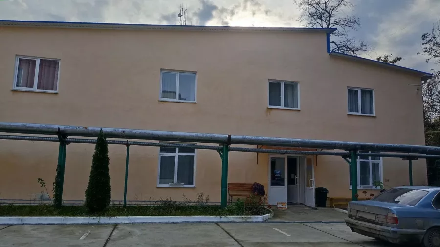 Гостиница Алмаз в Туапсе: Можно с животными, Кондиционер в номерах, Парковка, Хранение багажа, Сейф в номерах, Гостиница, Прачечная,