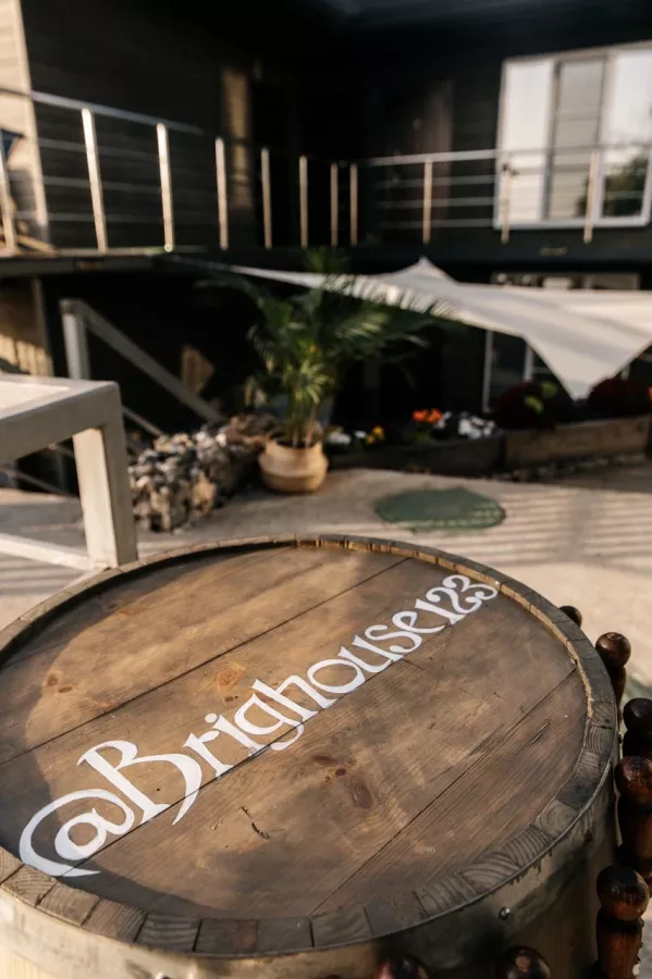 Гостиница Brig House в Туапсе: Можно с животными, Детский уголок, SPA, Гостиница, Кондиционер в номерах, Прачечная,