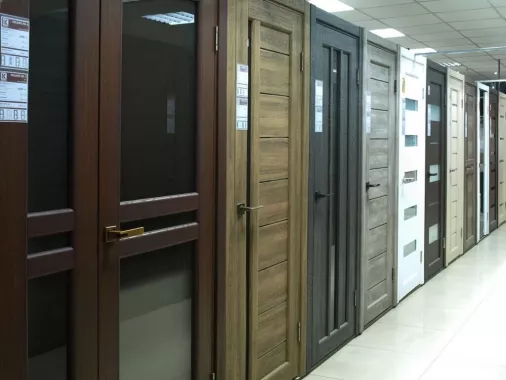 Строительный магазин "Мир дверей".