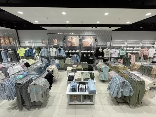Магазин одежды Gloria Jeans  в  Туапсе
