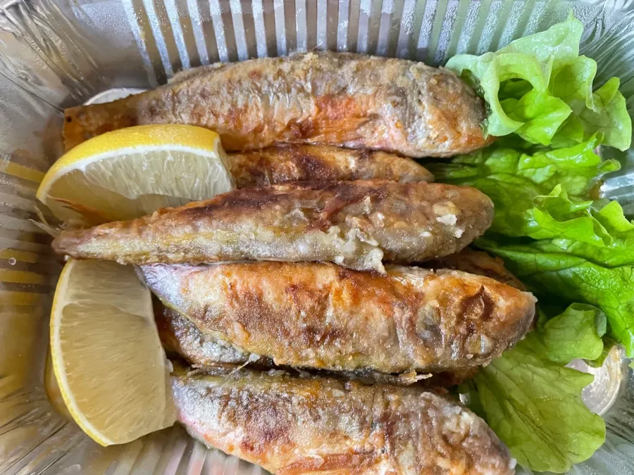 Кафе Магнолия в Туапсе: Кафе, Итальянская кухня, Японская кухня, Европейская кухня, Поминальные обеды, Летняя терраса, Проведение банкетов, Танцпол,