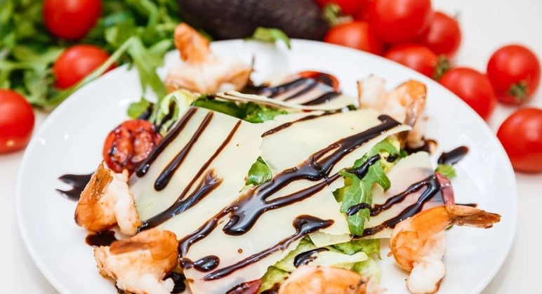 Кафе Knza-home cooking в Туапсе: Европейская кухня , Заказ столиков, Заказ на вынос, Проведение банкетов, Грузинская кухня, Детское меню,