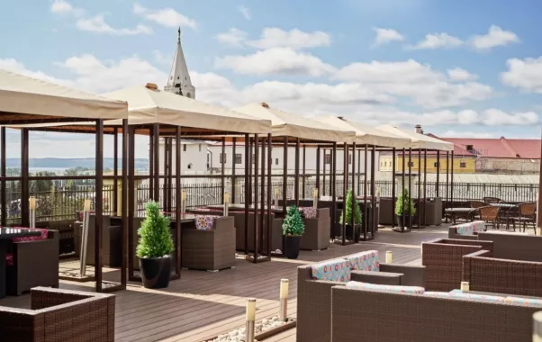 Панорамный ресторан-бар "The Terrace".