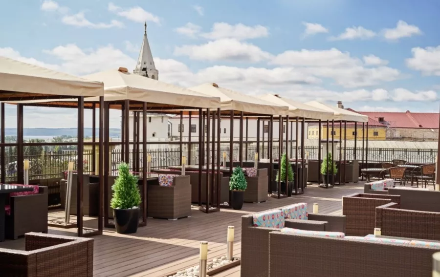 Панорамный ресторан-бар The Terrace в Казани: Заказ столиков, Заказ навынос, Вино, Европейская кухня, Итальянская кухня, Паназиатская кухня, Мода,