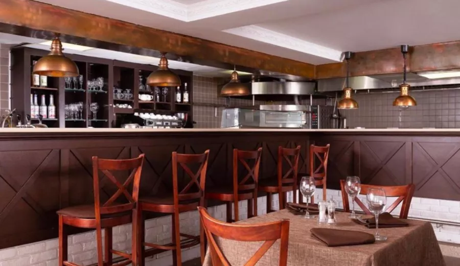 Панорамный ресторан-бар The Terrace в Казани: Панорамный ресторан, Винный ресторан, Европейская кухня, Заказ столиков, Заказ навынос, Винная карта, Итальянская кухня, Паназиатская кухня,