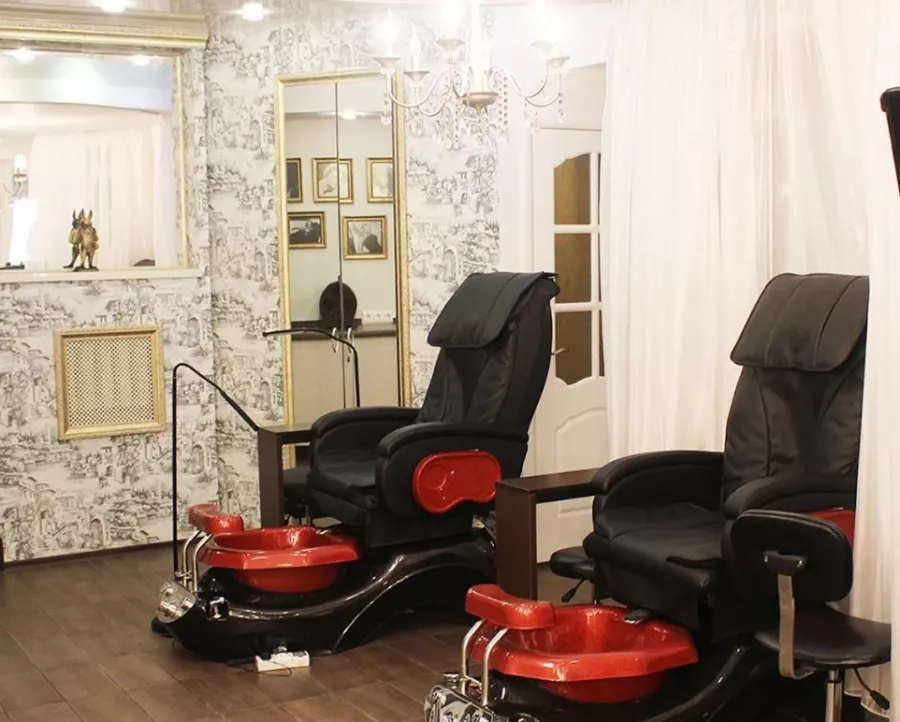 Маникюрная студия Бурлеск в Казани: Дизайн, Педикюр, Красота,