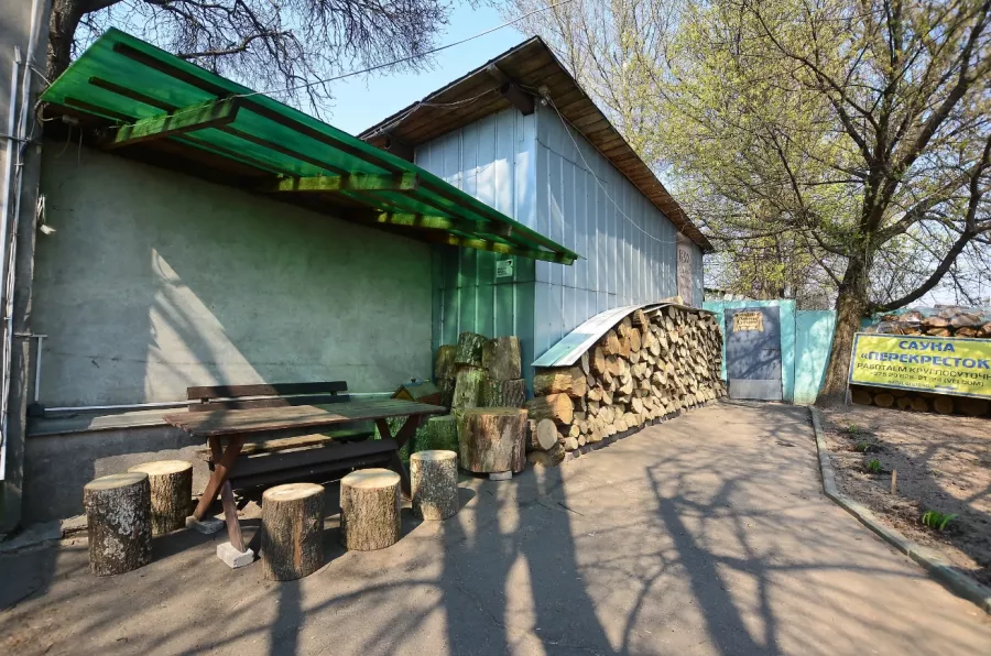 Сауна Перекресток в Минске: Русская парная на дровах, Беседки, Бассейн, Купели, Русская парная, Полотенца, Простыни, Бильярд,
