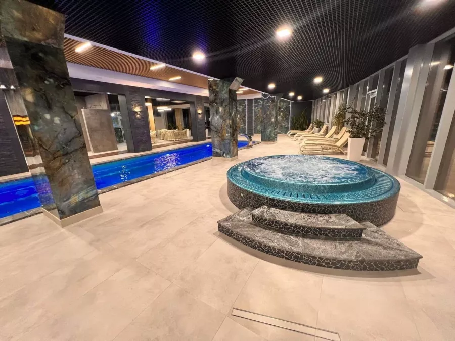 Комплекс Rosa Fitness & SPA в Туапсе: SPA, Тренажёрные залы, Возможны разовые посещения, Тренажерный зал, Аквааэробика, Сауны,