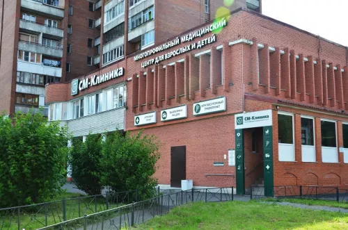 СМ‑Клиника на Ударников  в  Санкт-Петербурге