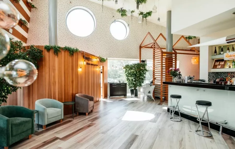 Гостиница IBB Hotel 3* в Минске: 36 номеров, Конференц-залы до 300 человек, Кафе, Английский, Русский, Немецкий, Завтрак, Почасовая оплата,