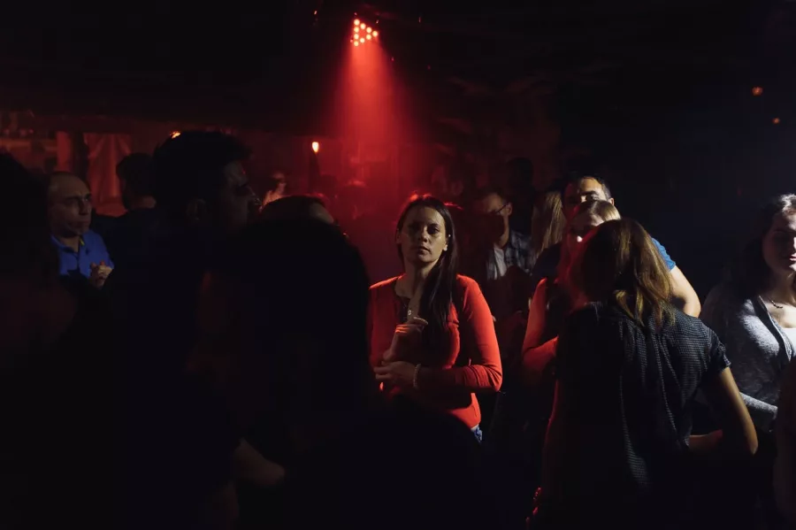 Бар На пляже в Минске: Азиатская кухня, Заказ столиков, Летняя терраса, Живая музыка, Заказ навынос, Проведение банкетов, Еда, Европейская кухня,