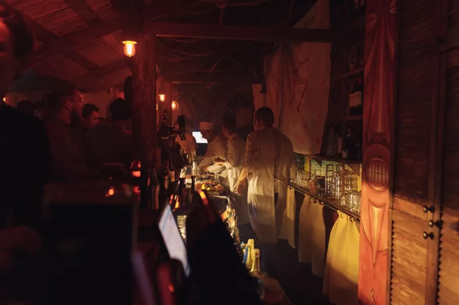 Бар На пляже в Минске: Азиатская кухня, Заказ столиков, Летняя терраса, Живая музыка, Заказ навынос, Проведение банкетов, Еда, Европейская кухня,