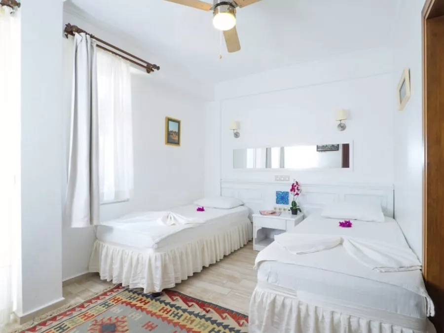 Отель Hideaway в Каше: Отель, Путешествие, Чилим, Бассейн, Терраса,