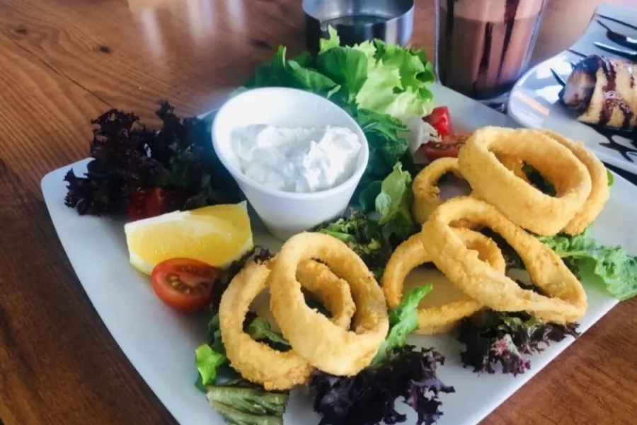 Кафе и ресторан Meydan в Каше: Ресторан, Кафе, Вкусно, Чилим, Атмосфера, Напитки,