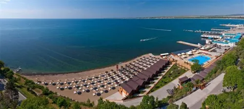 Пляж Золотая бухта  в  Анапе