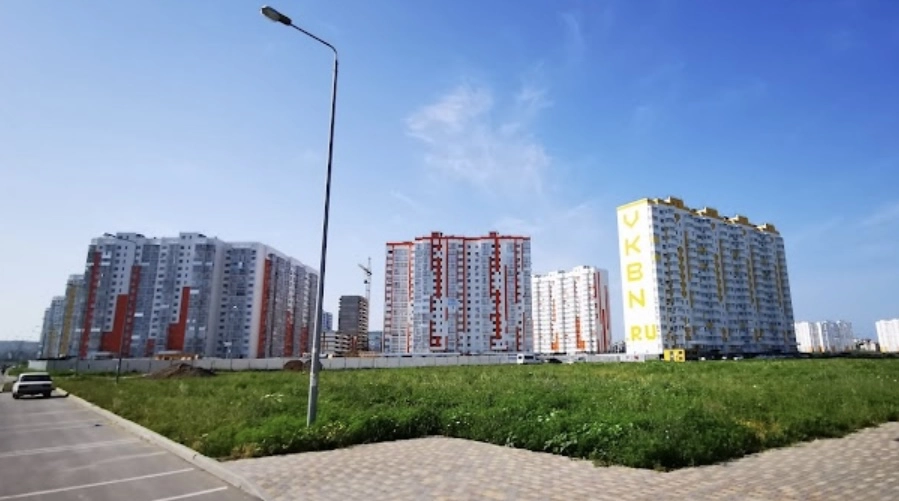 ЖК Южный квартал в Анапе: Жилой комплекс, Новостройки, Парковка, Детская площадка, Футбольная площадка, Торговый центр ,