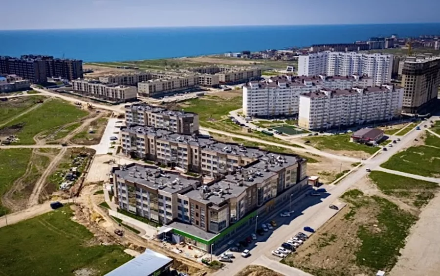 ЖК Притяжение в Анапе: Новостройки, Жилой комплекс, Детская площадка, Парковка, Строительство, Квартиры,
