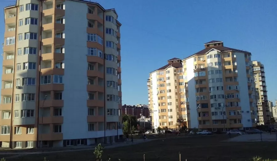 ЖК Чистое небо-2 в Анапе: Детская площадка, Новостройки, Жилое здание, Квартиры, Жилой комплекс,