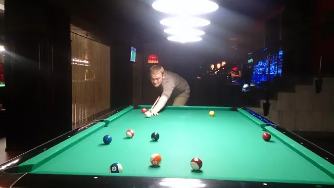 Бильярдный клуб "Friends".