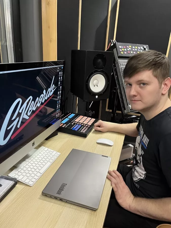 Студия Звукозаписи GRecords в Нижнем Новгороде: Звукозапись, Создание Музыкальных Композиций, Написание Песен, Музыкальные Эксперименты,