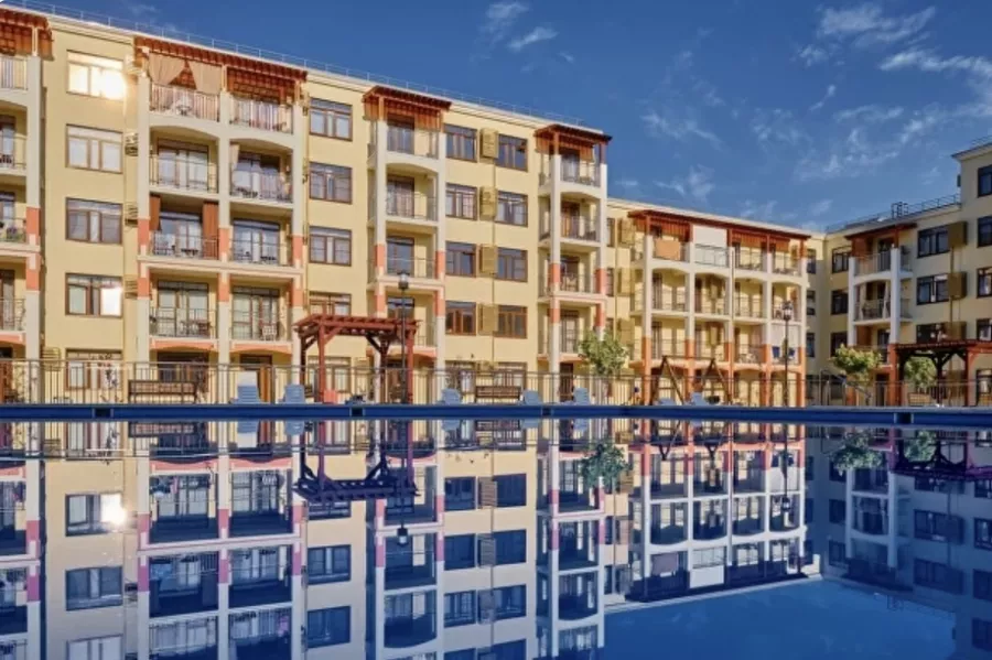 ЖК Holiday House в Анапе: Новостройки , Жилой комплекс , Квартиры , Детская площадка , Парковка , Бассейн ,