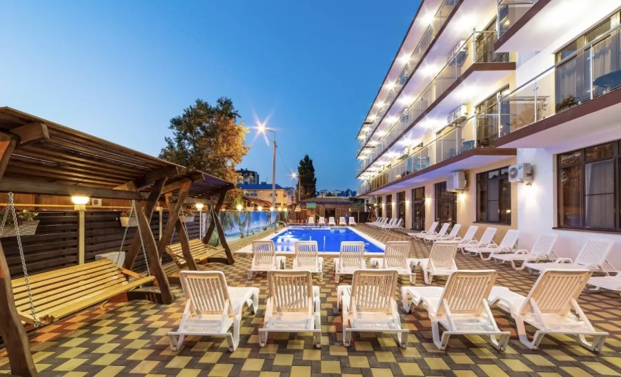 Отель Leonsia Family Hotel в Анапе: Отель, Дельфинарий , Парк аттракционов , Бассейн , Парк водных аттракционов,