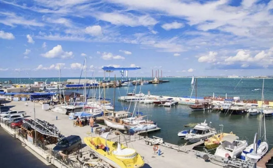 Отель Евразия в Анапе: Отель, Пляж, Ресторан, Кафе, Ночной клуб,