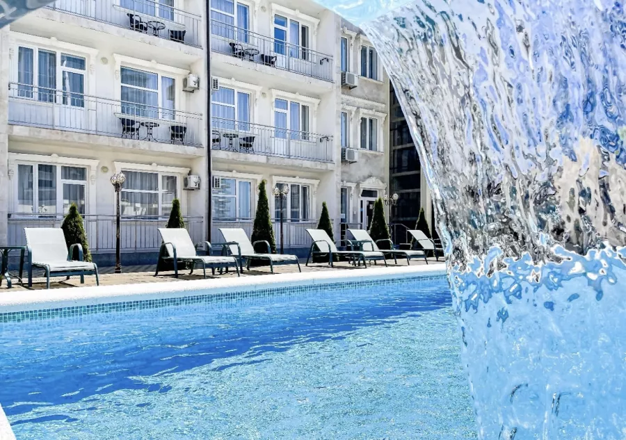 Отель Avdallini Golden Bay в Анапе: Отель, Пляж, Бассейн , Детская площадка , Кафе, Шведский стол , Бар,