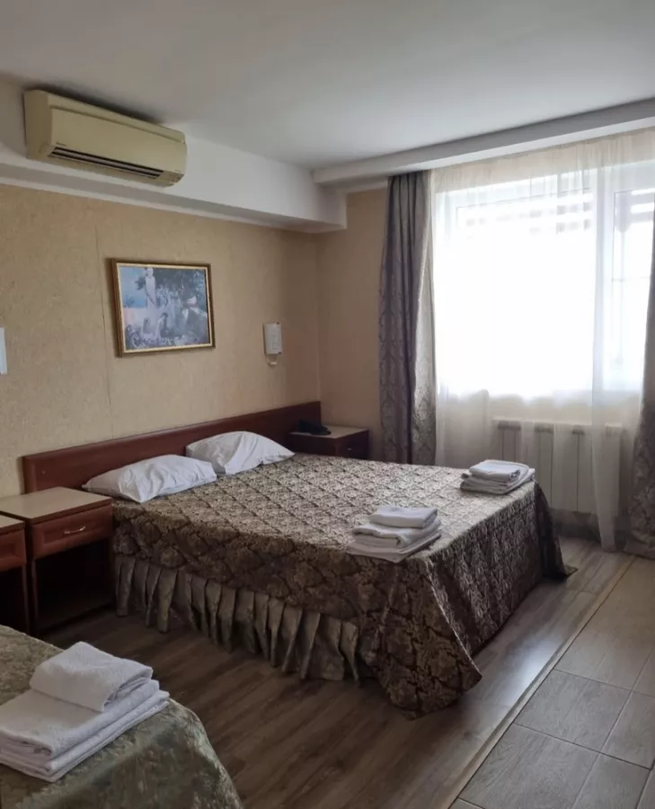 Отель Патио в Анапе: Отель, Пляж, Детская площадка , Шведский стол ,
