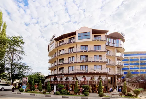 Отель Plaza  в  Анапе