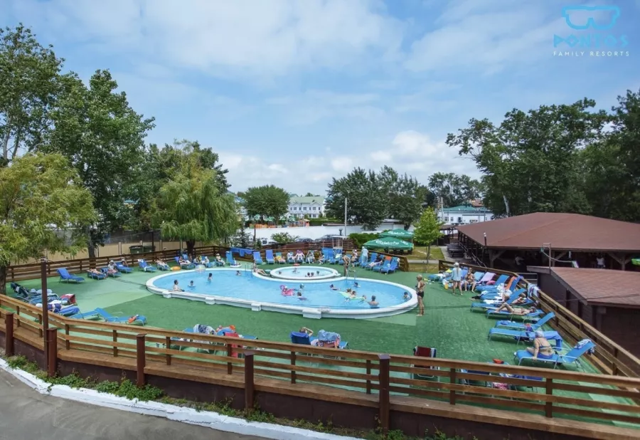 Отель Pontos family resort Vesta в Анапе: Отель, Бассейн , Пляж , Ресторан,