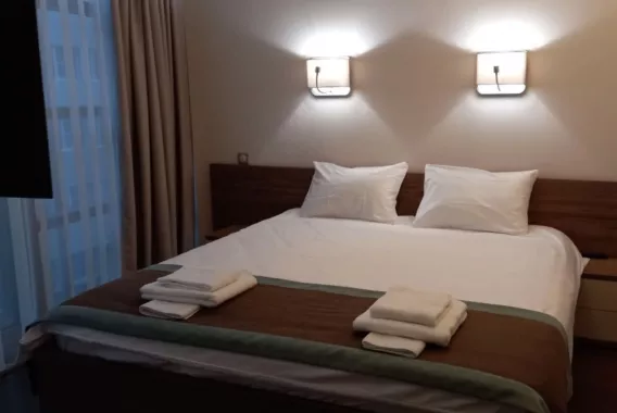 Гостиница "Hovel apartments"