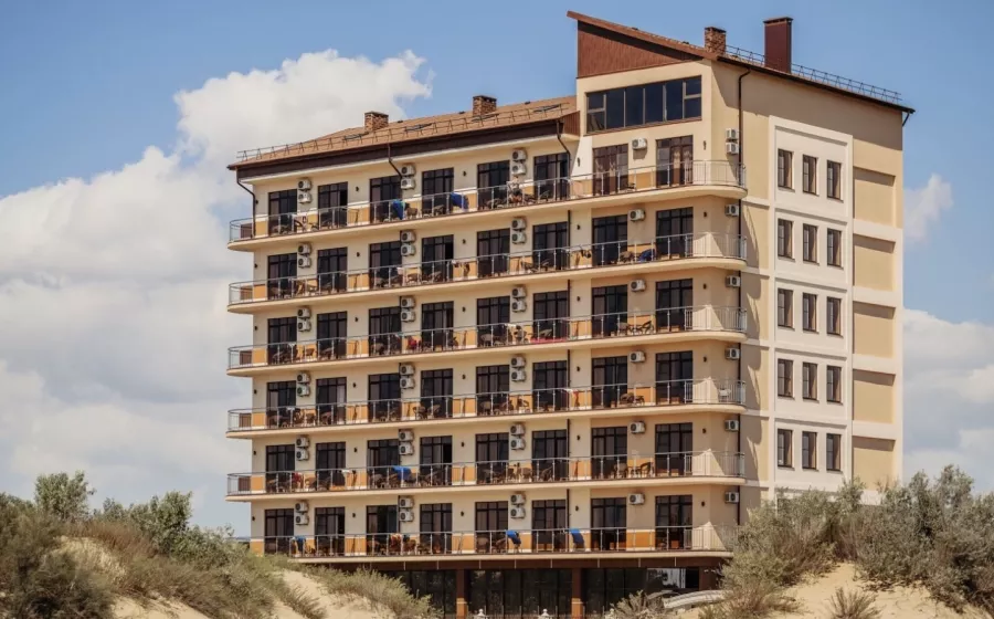 Гостиничный комплекс Family Pride Inn в Анапе: Отель, Семейный отдых , Шведский стол , Бассейн , Детская площадка , Ресторан,