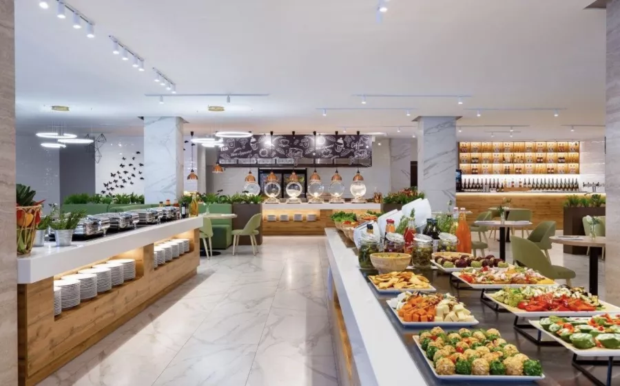 Отель Mövenpick Resort&SPA Anapa Miracleon в Анапе: Семейный отдых , Бассейн , Тренажёрный зал , Детская площадка , Ресторан, Отель,