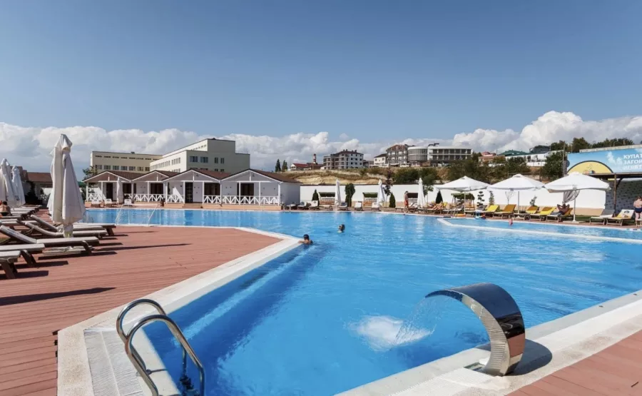 Отель Дача Del Sol Ultra All inclusive in Miracleon в Анапе: Семейный отдых , Бассейн , Бильярд , Детская площадка , Тренажёрный зал , Отель,