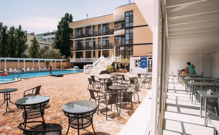 Отель Miracle&N в Анапе: Отель, Семейный отдых , Столовая , Бассейн,