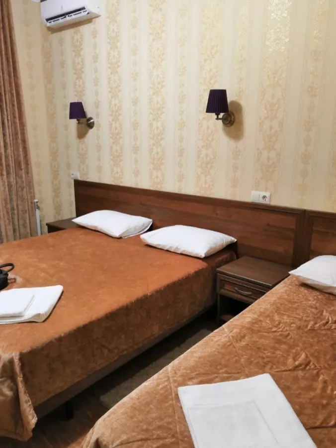 Отель Briston в Анапе: Семейный отдых , Бассейн , Парковка , Отель, Ресторан,