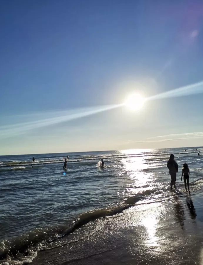 Гостевой дом У моря в Анапе: Гостевой дом , Семейный отдых , Бассейн, Детская площадка ,
