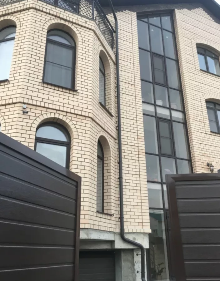 Гостевой дом Золотые россыпи в Анапе: Гостевой дом , Семейный отдых , Бассейн, Wi-Fi, Жилье,